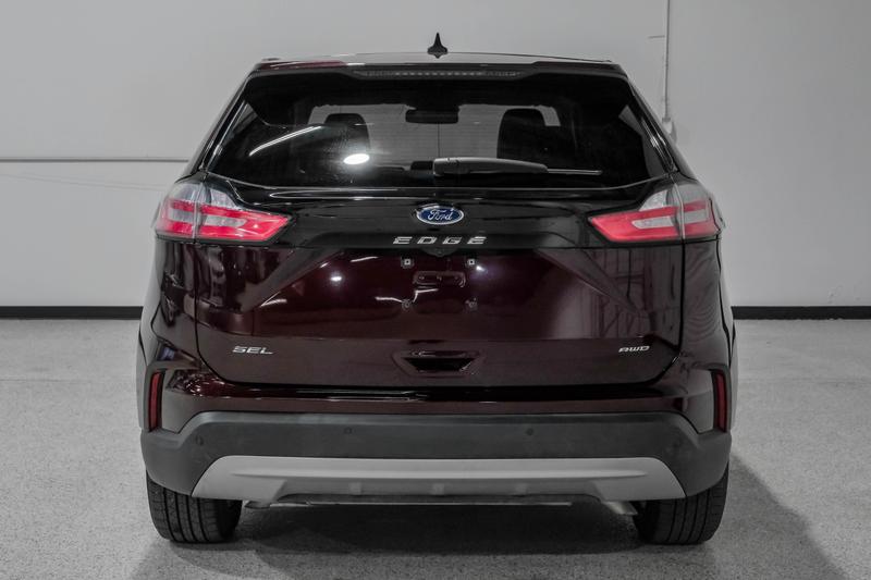 2024 Ford Edge SEL Sport Utility 4D 6