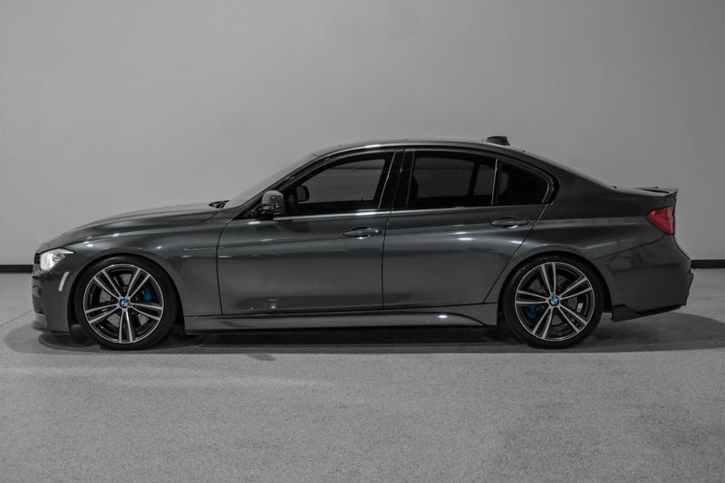 2015 BMW 3 Series 335i Sedan 4D 9