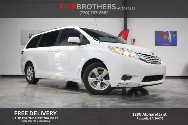2013 Toyota Sienna LE