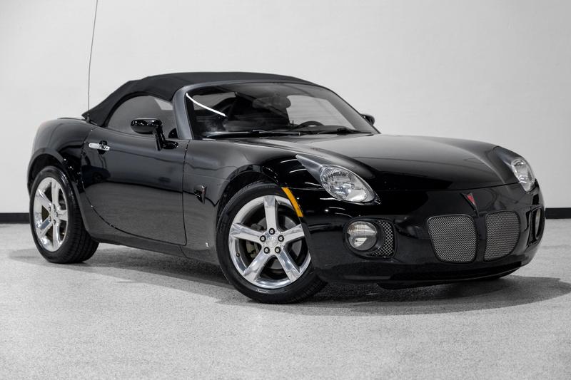 2008 Pontiac Solstice GXP Convertible 2D 5