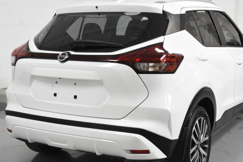 2021 Nissan Kicks SV Sport Utility 4D 3