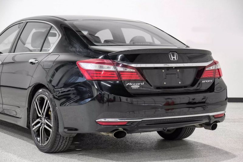 2016 Honda Accord Sport Sedan 4D 17