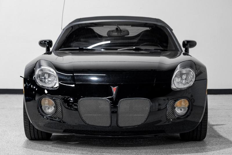 2008 Pontiac Solstice GXP Convertible 2D 4