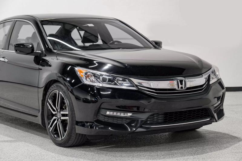 2016 Honda Accord Sport Sedan 4D 13