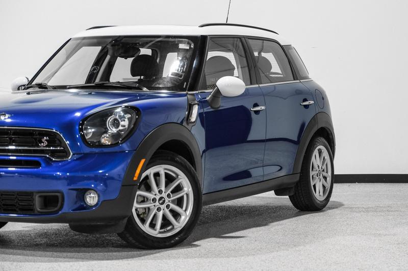 2015 MINI Countryman Cooper S Hatchback 4D 11