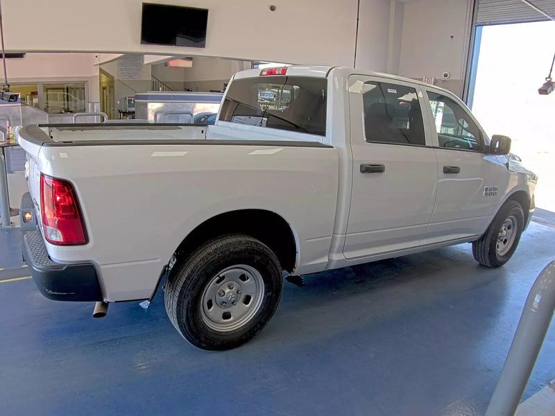 2016 Ram 1500 Crew Cab Tradesman Pickup 4D 5 1/2 ft 4