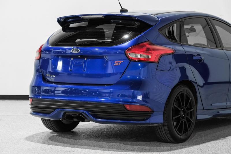 2015 Ford Focus ST Hatchback 4D 12