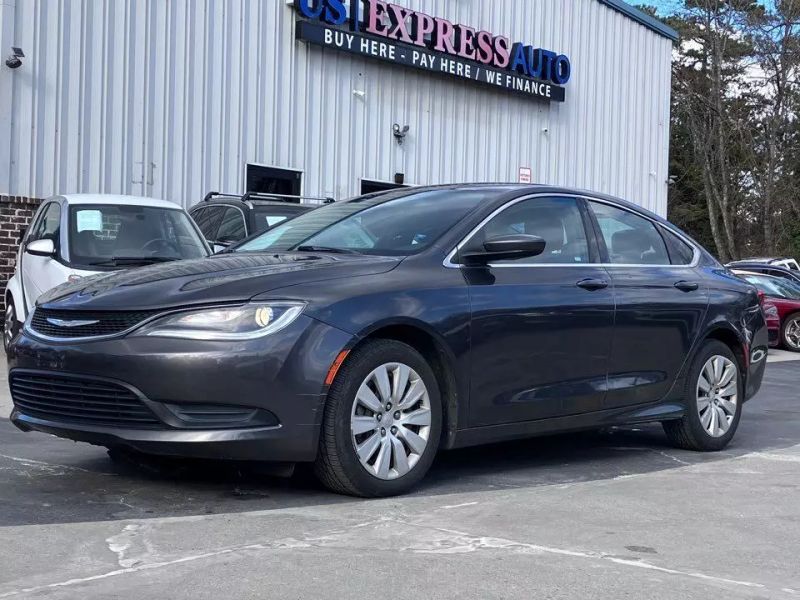 2016 Chrysler 200 LX