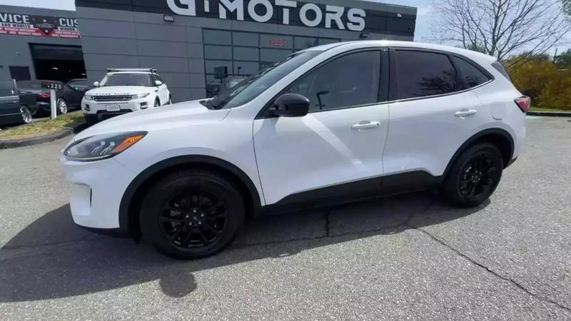 2020 Ford Escape SE Sport SUV 4D 4