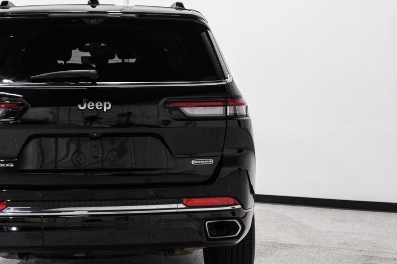 2022 Jeep Grand Cherokee L Overland Sport Utility 4D 57