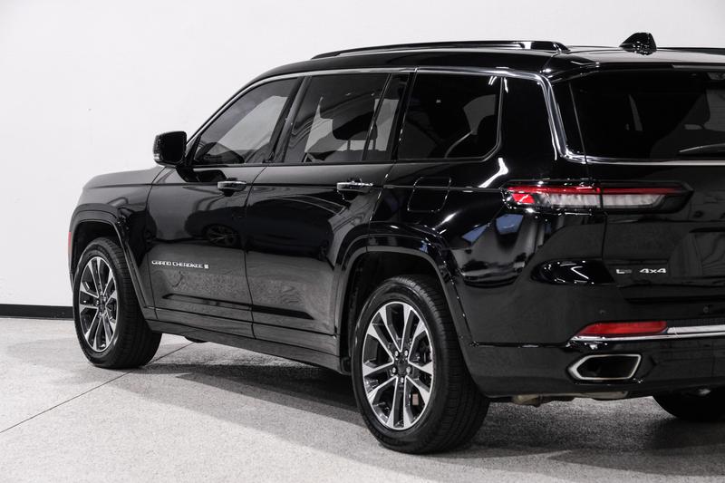 2022 Jeep Grand Cherokee L Overland Sport Utility 4D 14