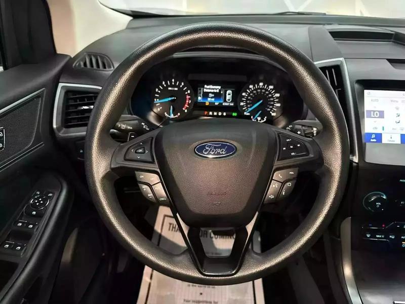 2020 Ford Edge SE Sport Utility 4D 42