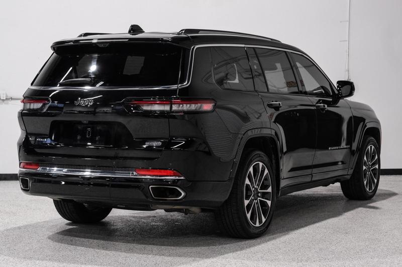 2022 Jeep Grand Cherokee L Overland Sport Utility 4D 6