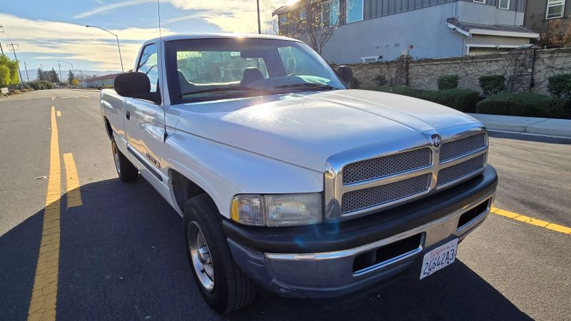 2001 Dodge Ram 1500 Base