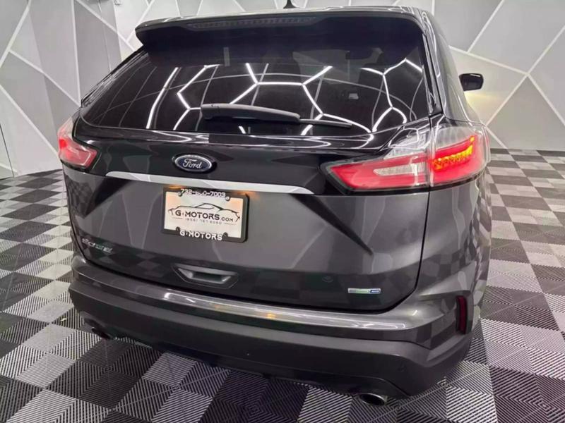 2020 Ford Edge SE Sport Utility 4D 8