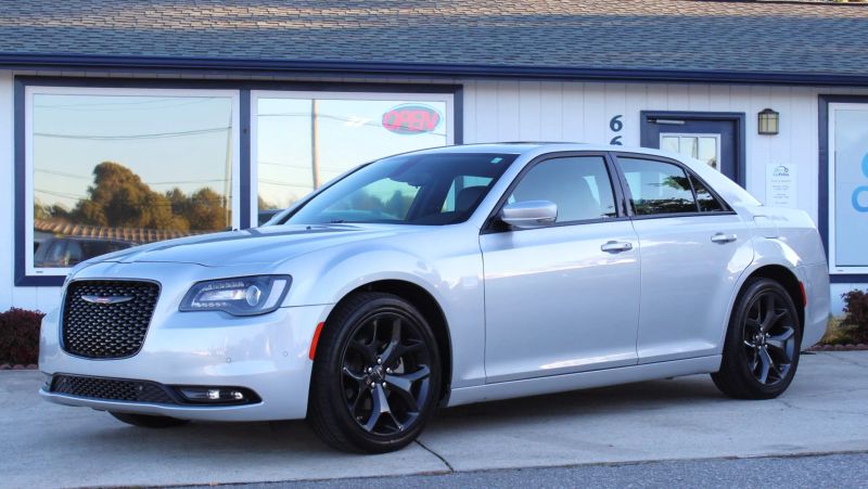2023 Chrysler 300 S V6