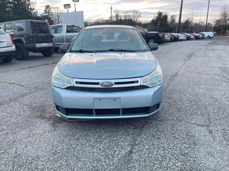 2009 Ford Focus SE Sedan 4D 2