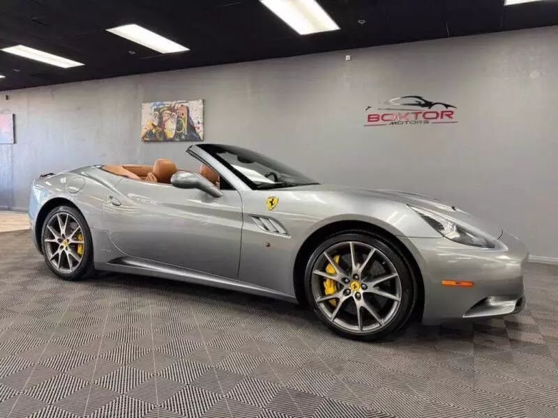 2010 Ferrari California Base