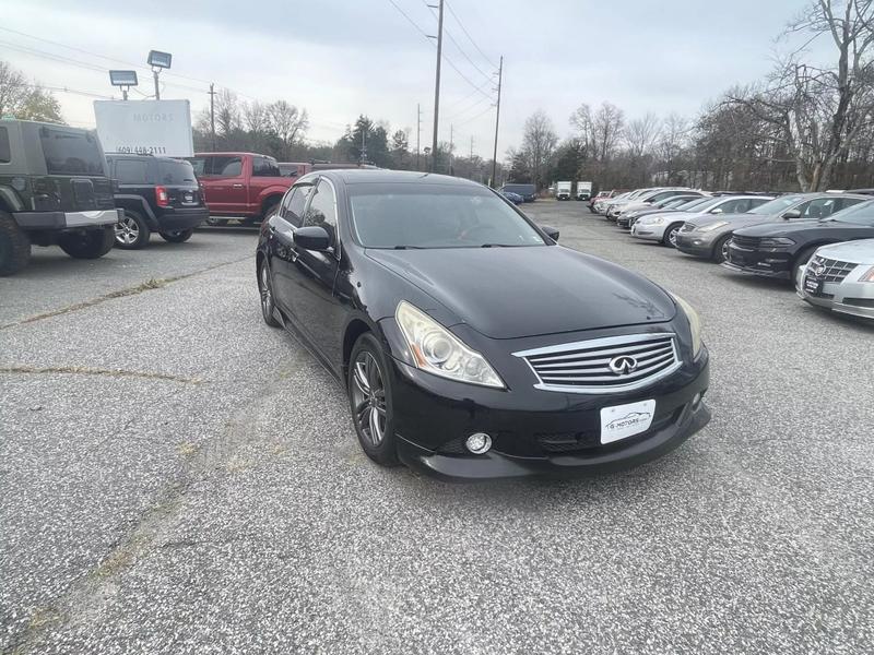 2013 INFINITI G G37x Sedan 4D 3