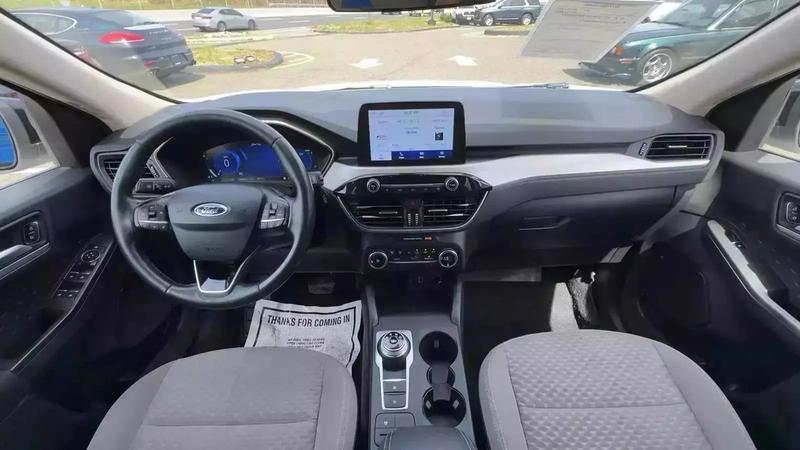 2020 Ford Escape SE Sport SUV 4D 50