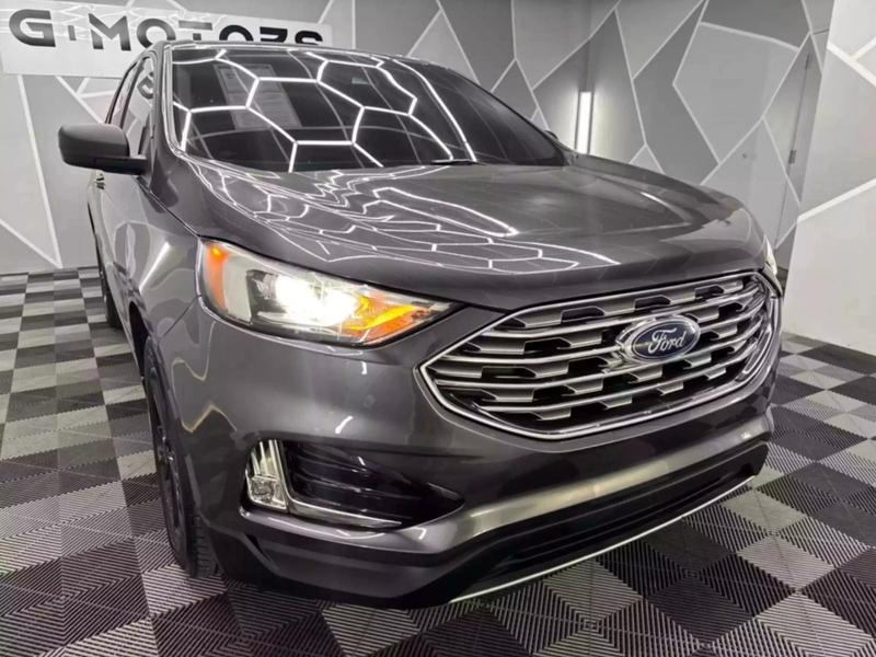 2020 Ford Edge SE Sport Utility 4D 14