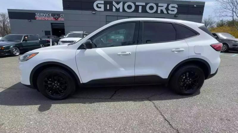 2020 Ford Escape SE Sport SUV 4D 5