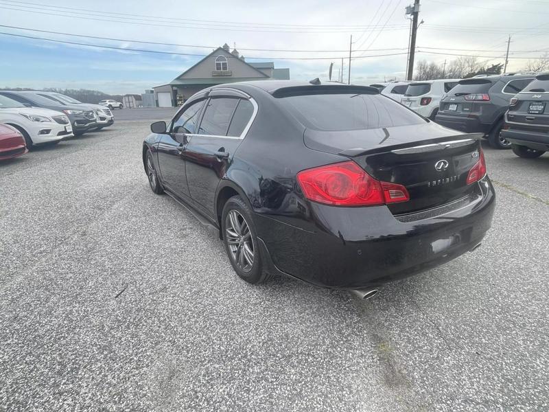 2013 INFINITI G G37x Sedan 4D 8