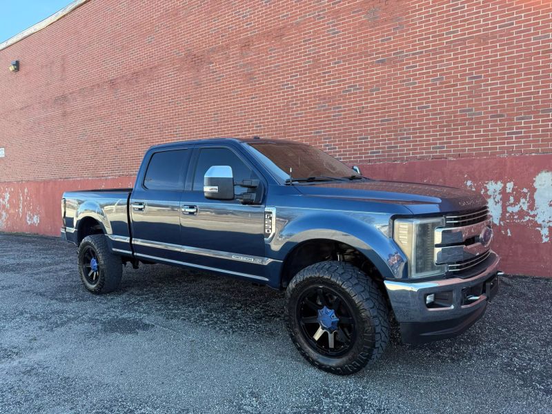 2017 Ford Super Duty F-250 Lariat