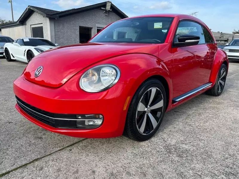 2013 Volkswagen Beetle Base