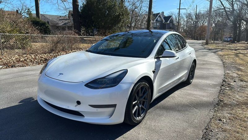 2021 Tesla Model 3 Standard Range Plus