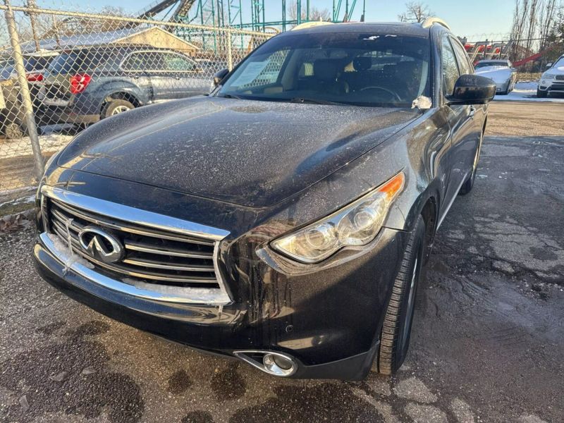 2014 Infiniti QX70 Base