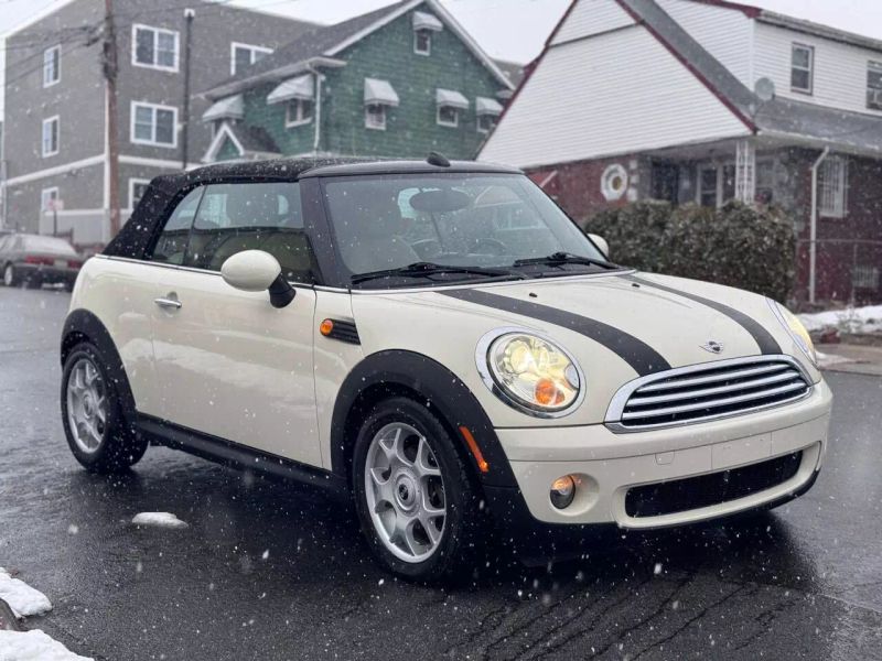 2009 MINI Cooper Base