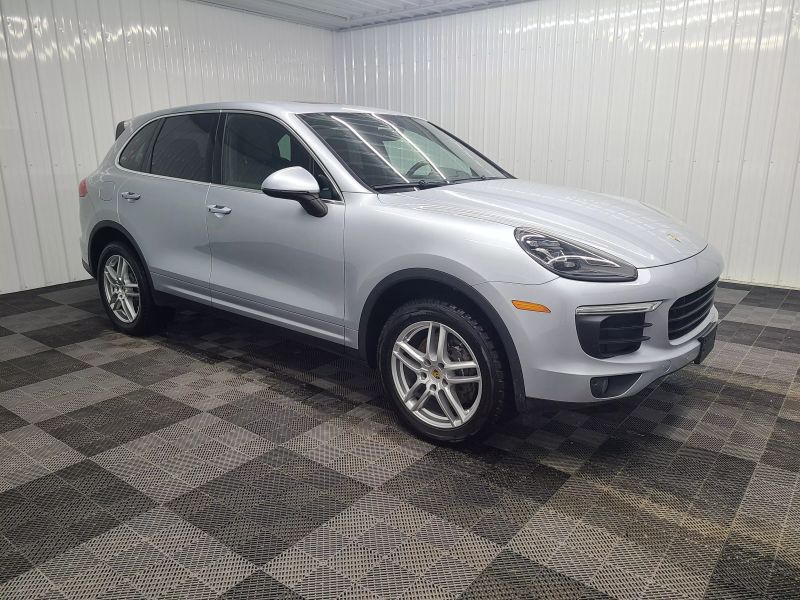 2016 Porsche Cayenne Base
