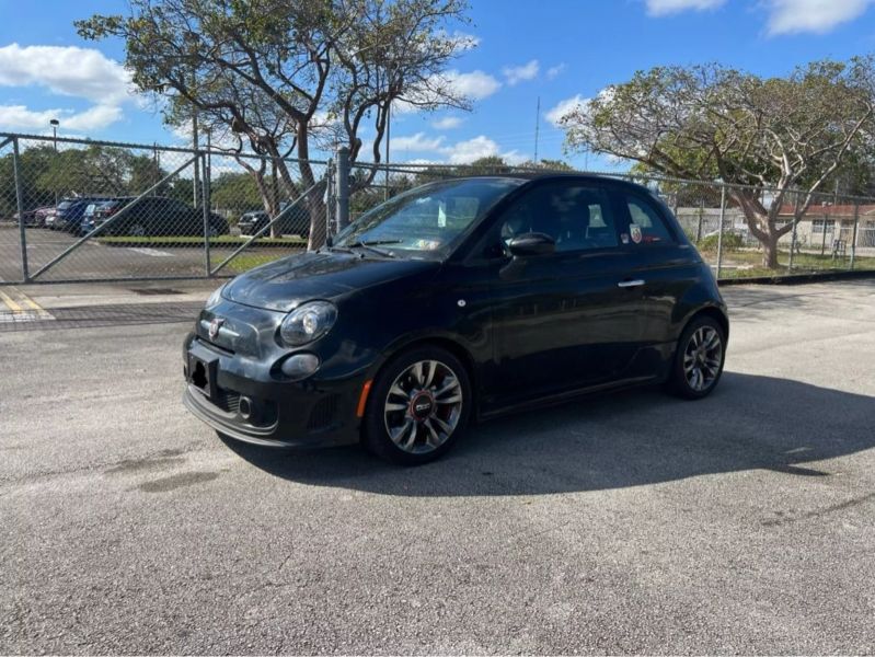 2014 Fiat 500C GQ Edition