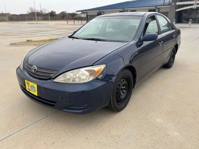 2004 Toyota Camry LE