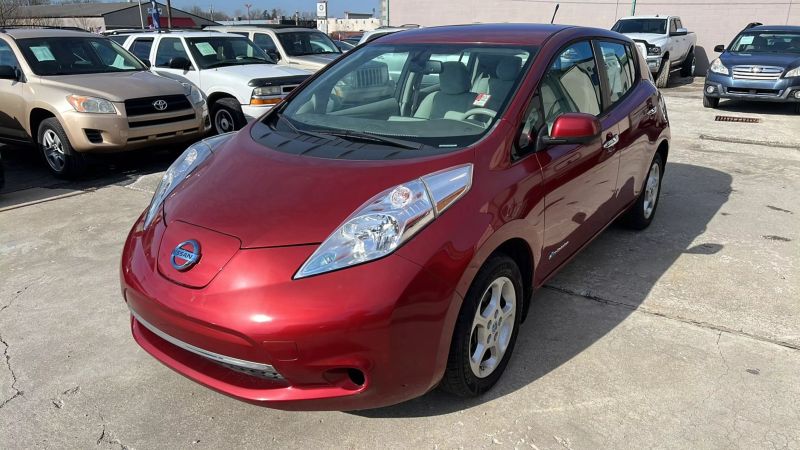 2013 Nissan LEAF SV