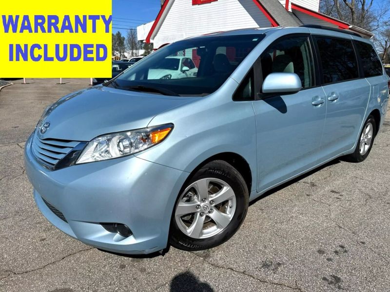 2017 Toyota Sienna LE