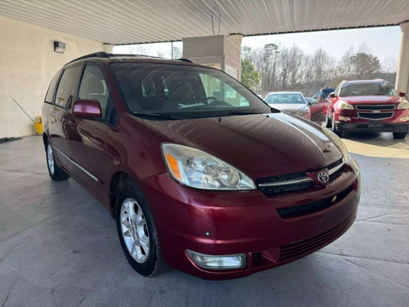 2004 Toyota Sienna XLE