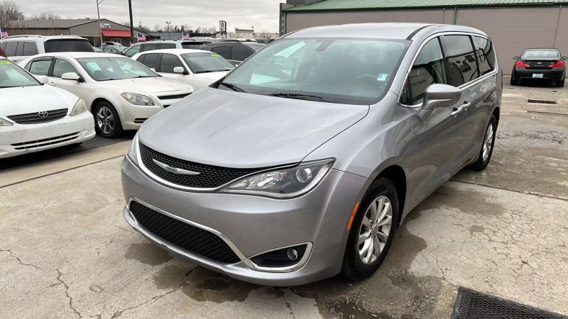 2018 Chrysler Pacifica Touring Plus