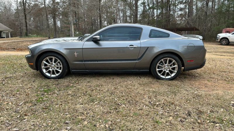 2010 Ford Mustang Base