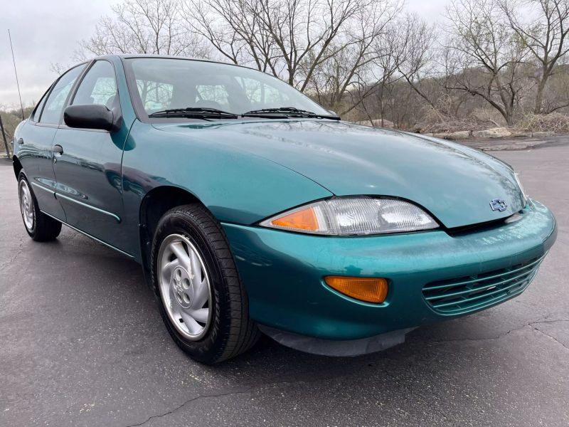 1999 Chevrolet Cavalier Base