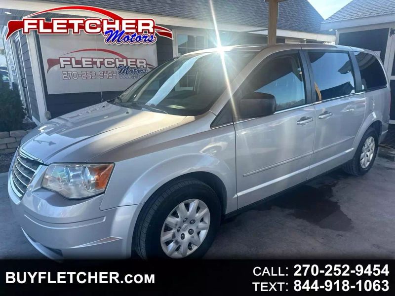 2009 Chrysler Town and Country LX