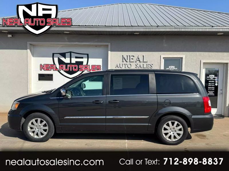 2011 Chrysler Town and Country Touring-L