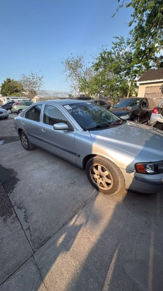 2004 Volvo S60 2.5T