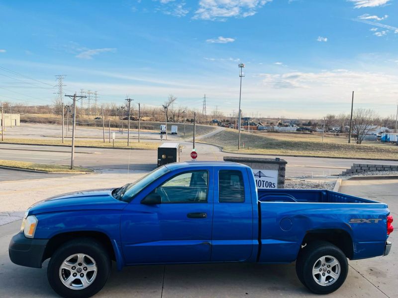 2007 Dodge Dakota ST
