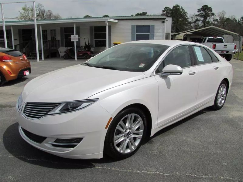 2016 Lincoln MKZ Base