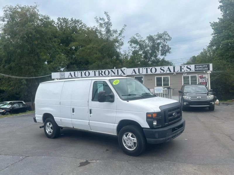 2010 Ford E-Series E-350 SD