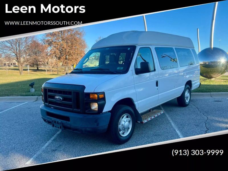 2012 Ford E-Series E-350 SD