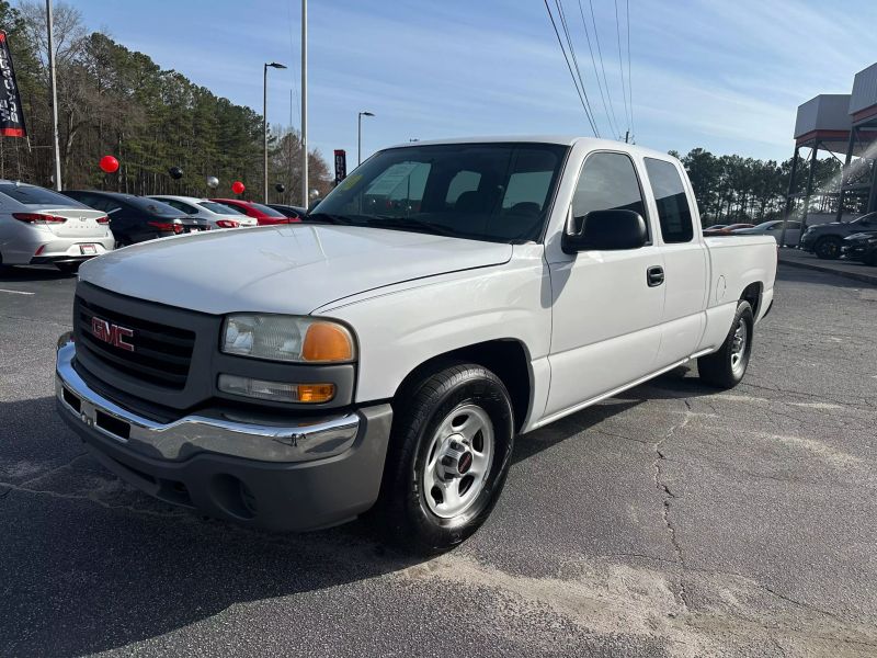 2004 GMC Sierra 1500 Base