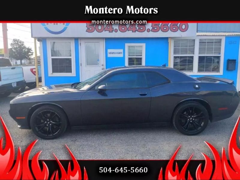 2018 Dodge Challenger SXT Plus